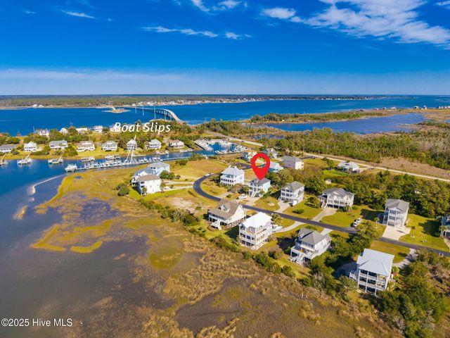 119 Pintail Lane, Harkers Island, NC 28531