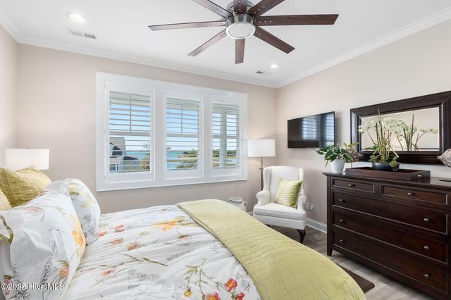 119 Pintail Lane, Harkers Island, NC 28531