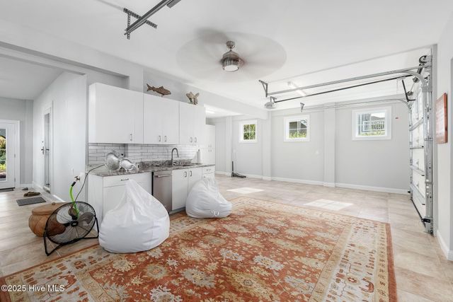 119 Pintail Lane, Harkers Island, NC 28531