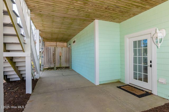 119 Pintail Lane, Harkers Island, NC 28531