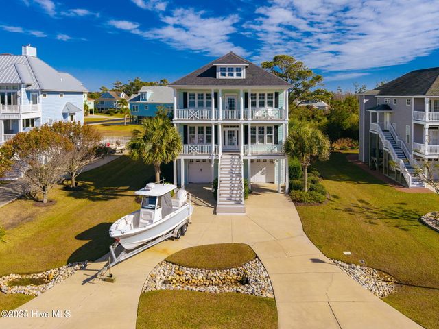 119 Pintail Lane, Harkers Island, NC 28531
