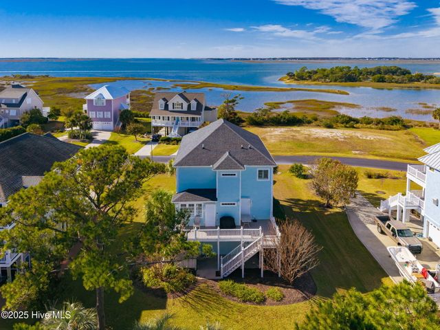 119 Pintail Lane, Harkers Island, NC 28531