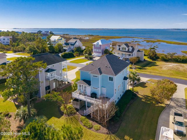 119 Pintail Lane, Harkers Island, NC 28531