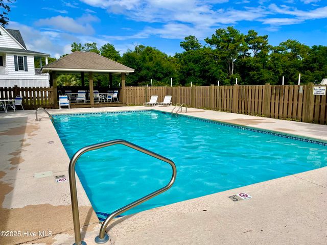 119 Pintail Lane, Harkers Island, NC 28531