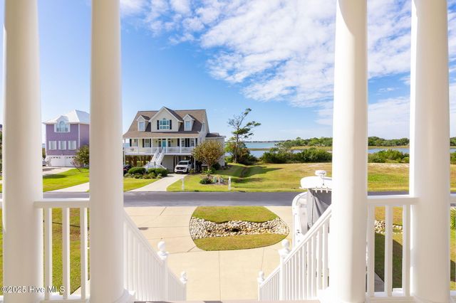 119 Pintail Lane, Harkers Island, NC 28531