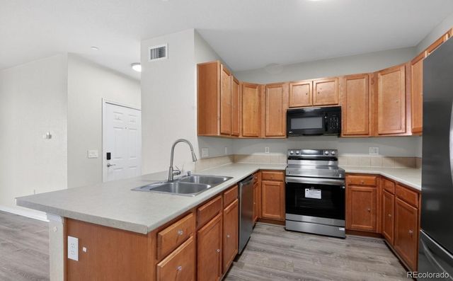 7222 S Blackhawk Street 206, Aurora, CO 80112