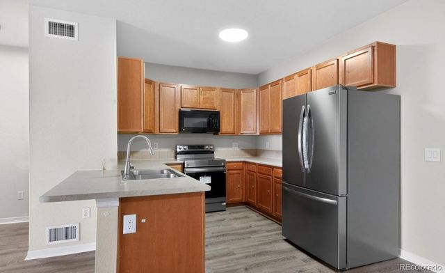 7222 S Blackhawk Street 206, Aurora, CO 80112
