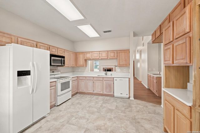 2118 CHITTIM PASS DR, San Antonio, TX 78232
