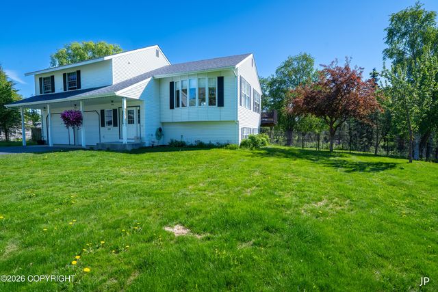 119 Wooded Glen Court, Kenai, AK 99611