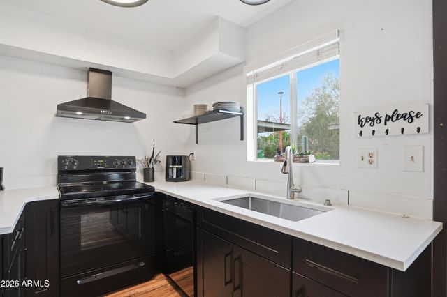 4630 N 68TH Street 201, Scottsdale, AZ 85251