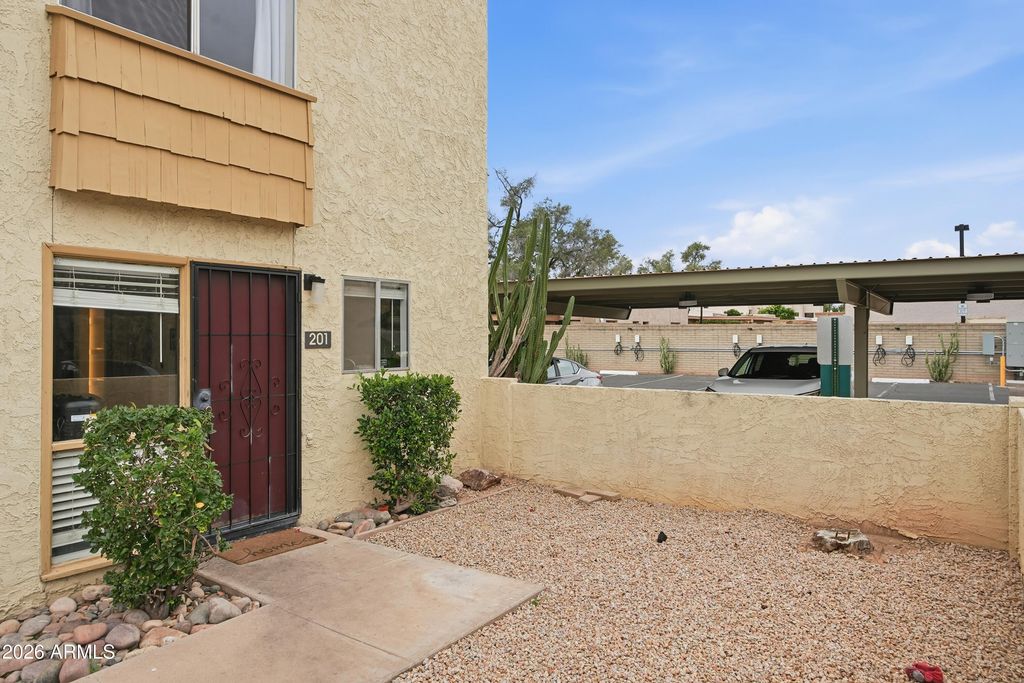 4630 N 68TH Street 201, Scottsdale, AZ 85251