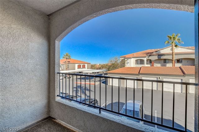 950 Seven Hills Drive 1422, Henderson, NV 89052