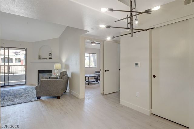950 Seven Hills Drive 1422, Henderson, NV 89052
