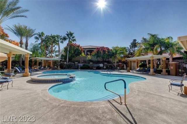 950 Seven Hills Drive 1422, Henderson, NV 89052