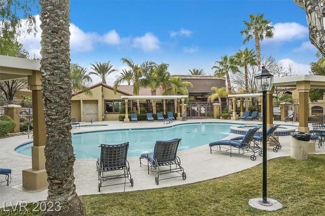 950 Seven Hills Drive 1422, Henderson, NV 89052