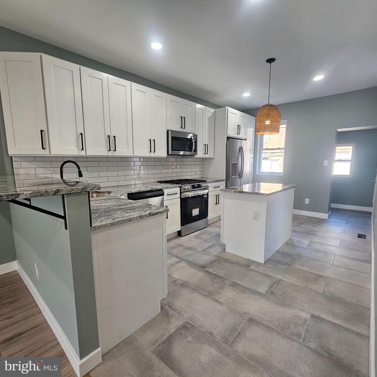 5937 SPRINGFIELD AVE, Philadelphia, PA 19143