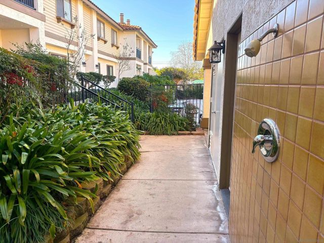 1009 S Sunshine Ave B, El Cajon, CA 92020
