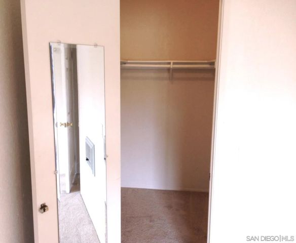 1009 S Sunshine Ave B, El Cajon, CA 92020