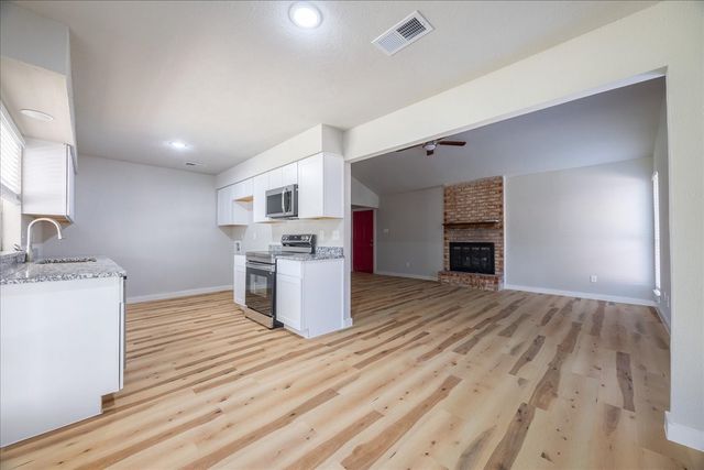 5424 Prince Drive, Lake Dallas, TX 75065