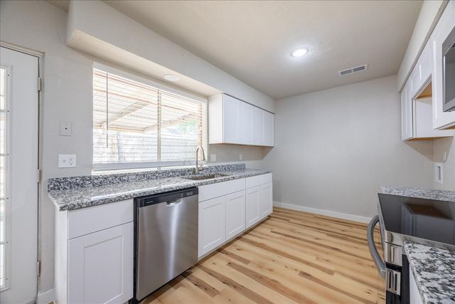 5424 Prince Drive, Lake Dallas, TX 75065