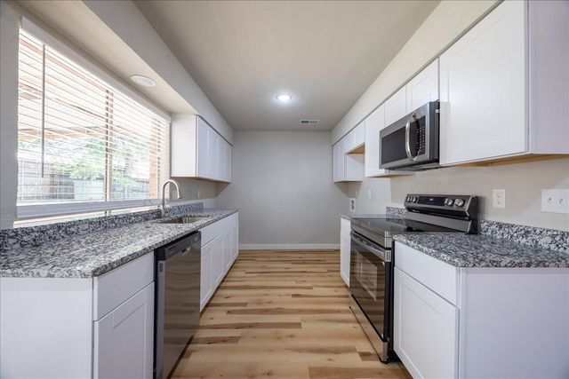 5424 Prince Drive, Lake Dallas, TX 75065