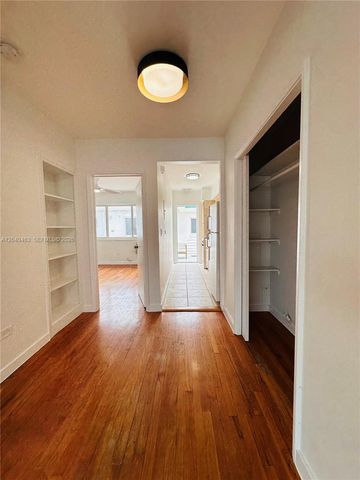 2045 Calais Dr 7, Miami Beach, FL 33141
