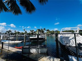 2045 Calais Dr 7, Miami Beach, FL 33141