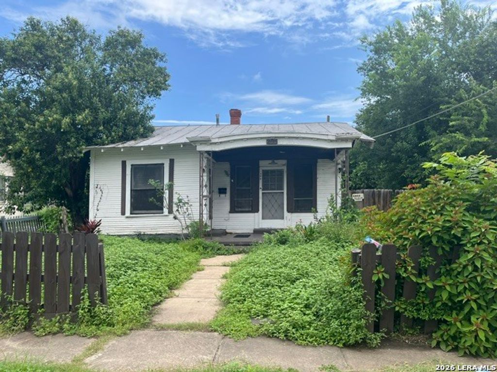 205 E White, San Antonio, TX 78214