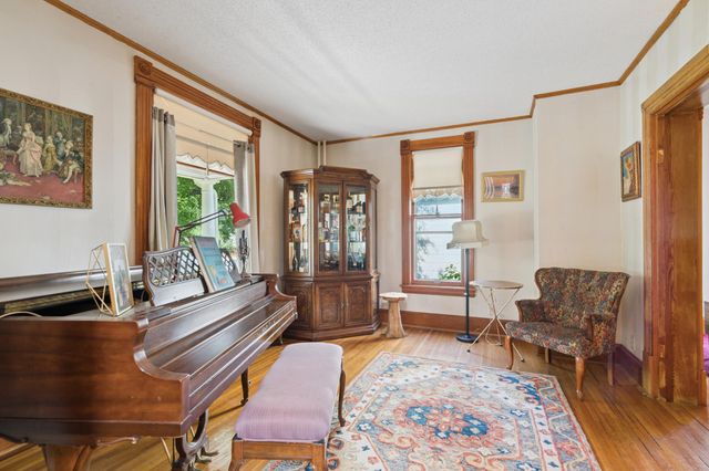 1935 Iglehart Avenue, Saint Paul, MN 55104