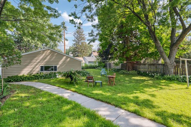 1935 Iglehart Avenue, Saint Paul, MN 55104