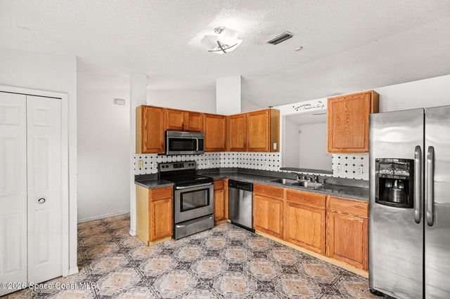 1893 Firethorn Road NW, Palm Bay, FL 32907
