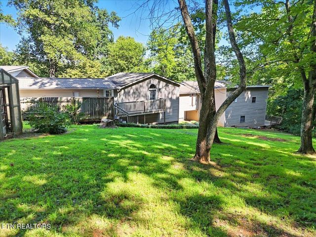 1740 Maplecrest Drive, Louisville, TN 37777