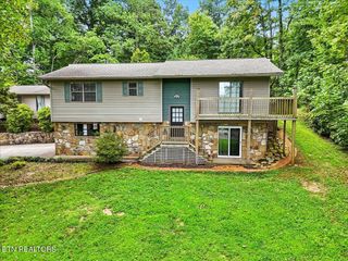 1740 Maplecrest Drive, Louisville, TN 37777