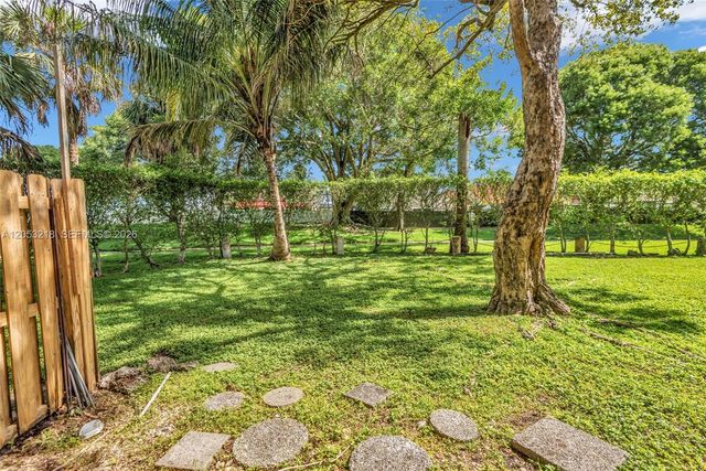 10018 Hammocks Blvd 101-5, Miami, FL 33196