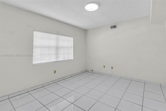 10018 Hammocks Blvd 101-5, Miami, FL 33196