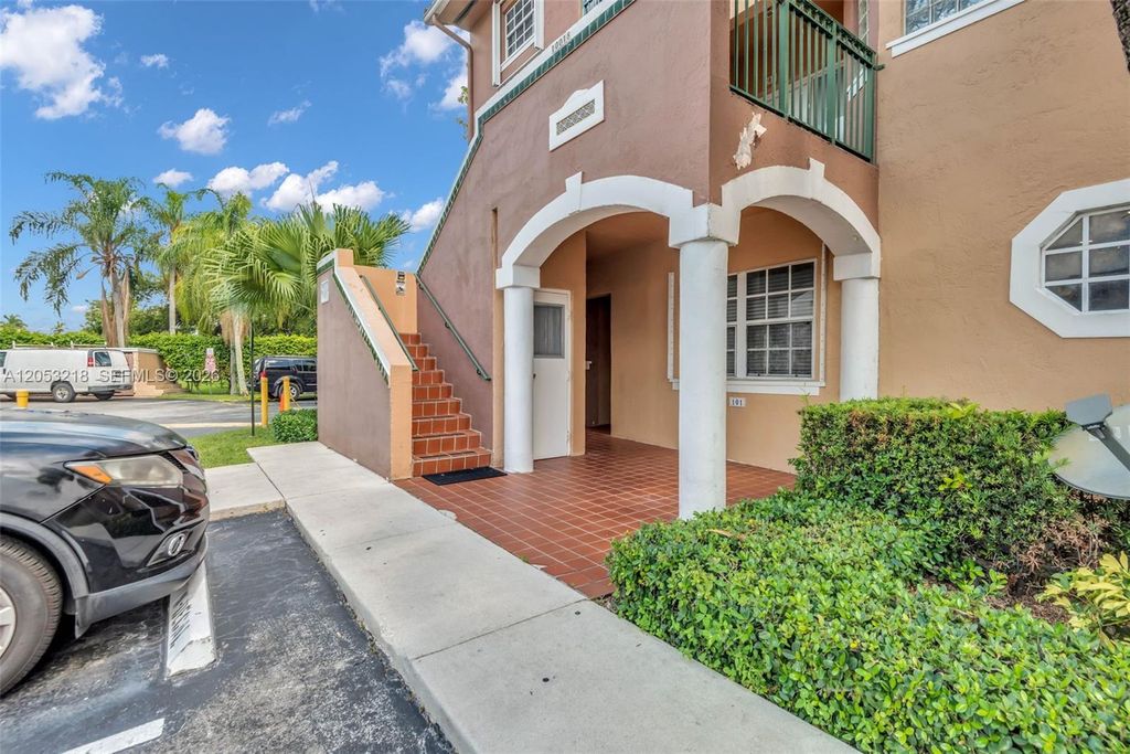 10018 Hammocks Blvd 101-5, Miami, FL 33196