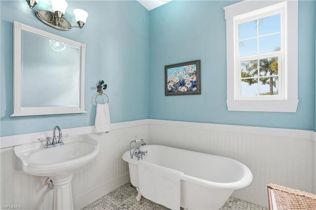 18161 Old Dominion CT, Fort Myers, FL 33908