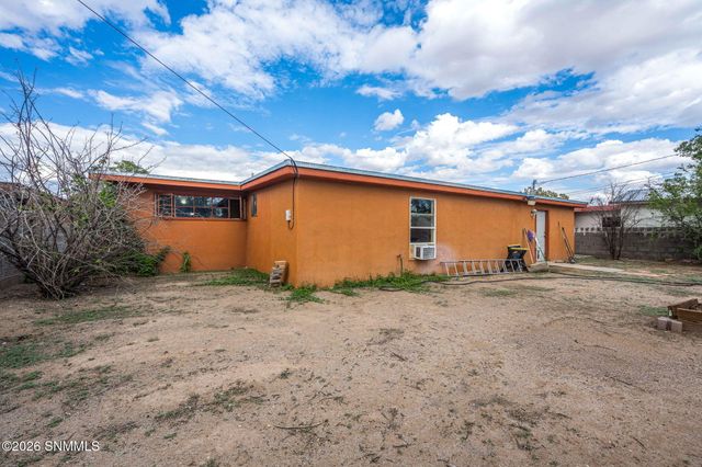 1500 Gladys Drive, Las Cruces, NM 88001