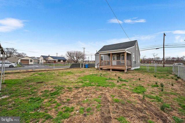 2109 BATH RD, Bristol, PA 19007