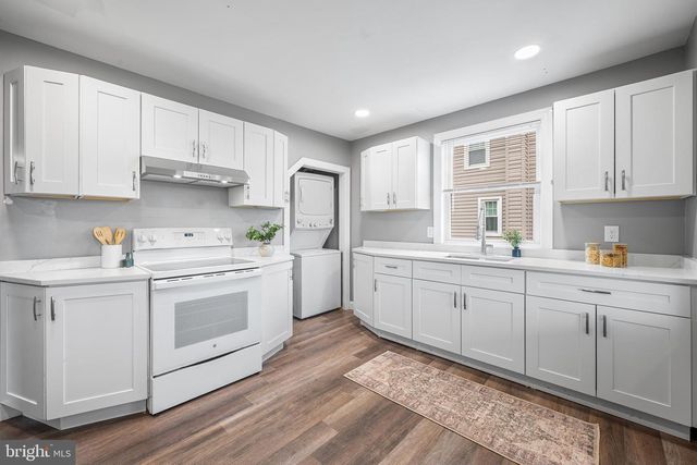 2109 BATH RD, Bristol, PA 19007