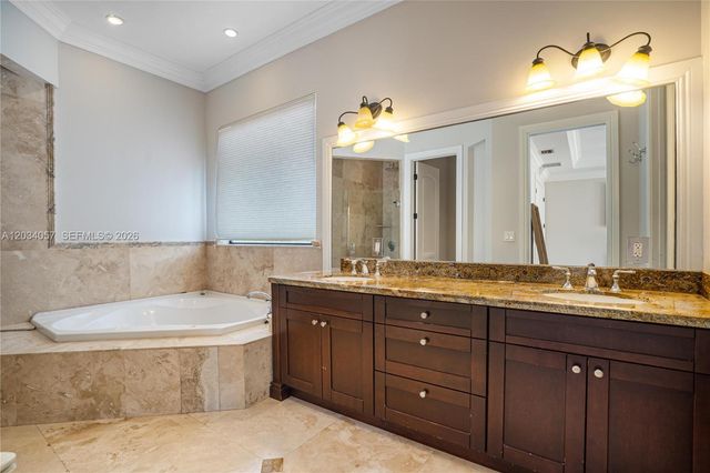 8919 NE 10th Avenue, Miami, FL 33138