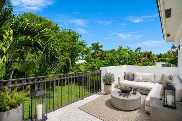 8919 NE 10th Avenue, Miami, FL 33138