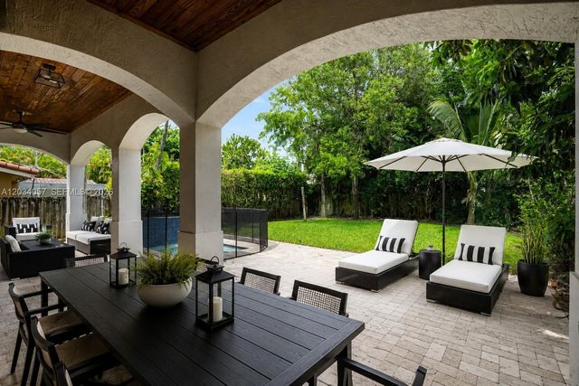 8919 NE 10th Avenue, Miami, FL 33138