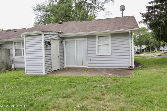 12A Cactus Drive, Lakewood, NJ 08701