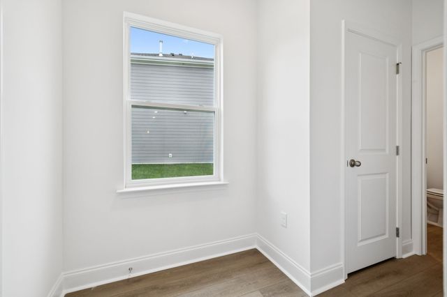 122 Dahlia Dr, La Vergne, TN 37086