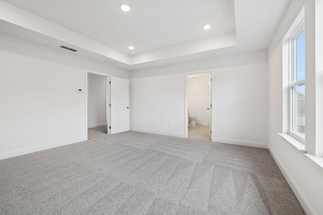 122 Dahlia Dr, La Vergne, TN 37086