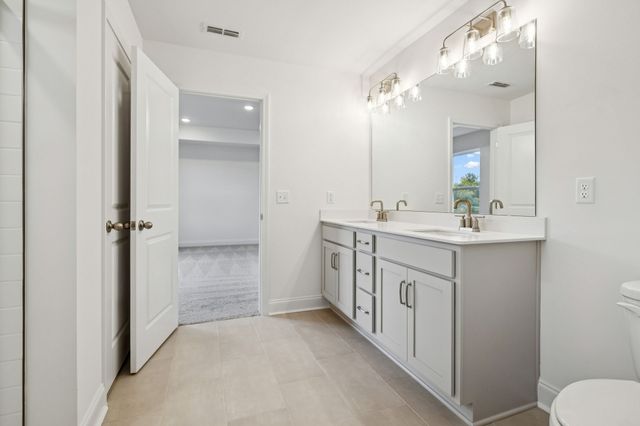 122 Dahlia Dr, La Vergne, TN 37086