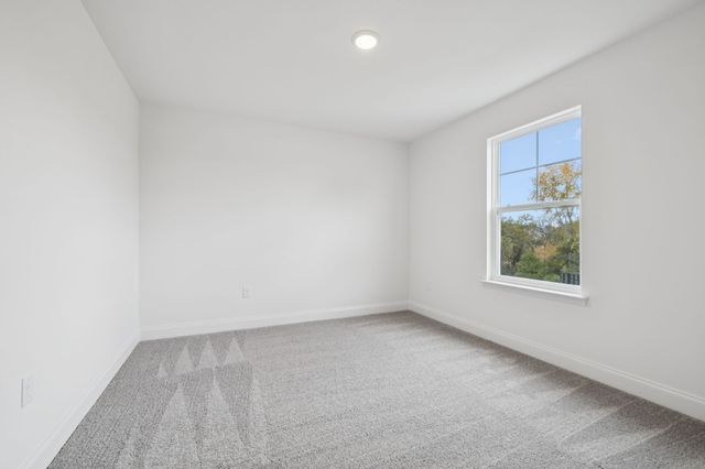 122 Dahlia Dr, La Vergne, TN 37086