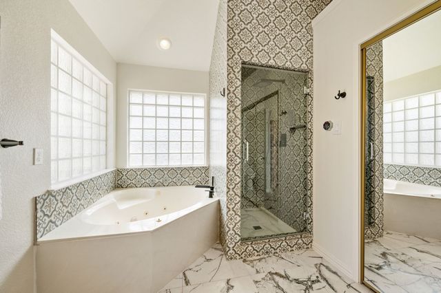 1604 Los Altos Court, Arlington, TX 76006