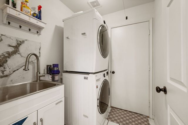 1604 Los Altos Court, Arlington, TX 76006